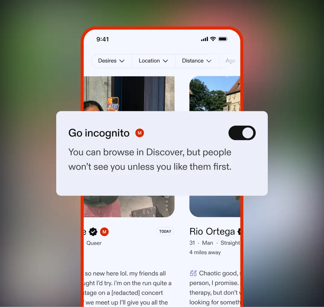 Feeld Discover screen with incognito mode toggle.